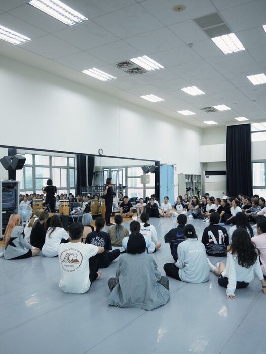 【高教深耕講座】20251021 程鈺婷《能量身體的超能力—麥可•契訶夫技巧工作坊》圖片